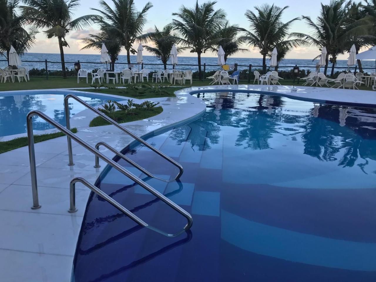 Flat Guarajuba Beira Da Praia Pe Na Areia Buitenkant foto